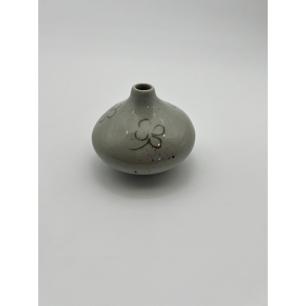 Handmade Celadon Crackle Glaze Bud Vase Grey Green Four Leaf Clover Pottery